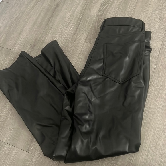 Abercrombie Vegan Leather 90s Straight Pant NWT Women - Picture 3 of 7